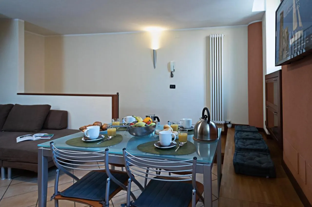 Il Borgo 48 - Regarda Travel Lägenhet Bardolino 0*,