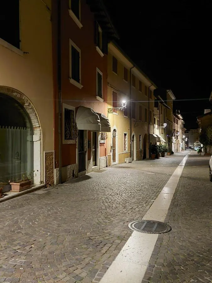 Il Borgo 48 - Regarda Travel Lägenhet Bardolino 0*,